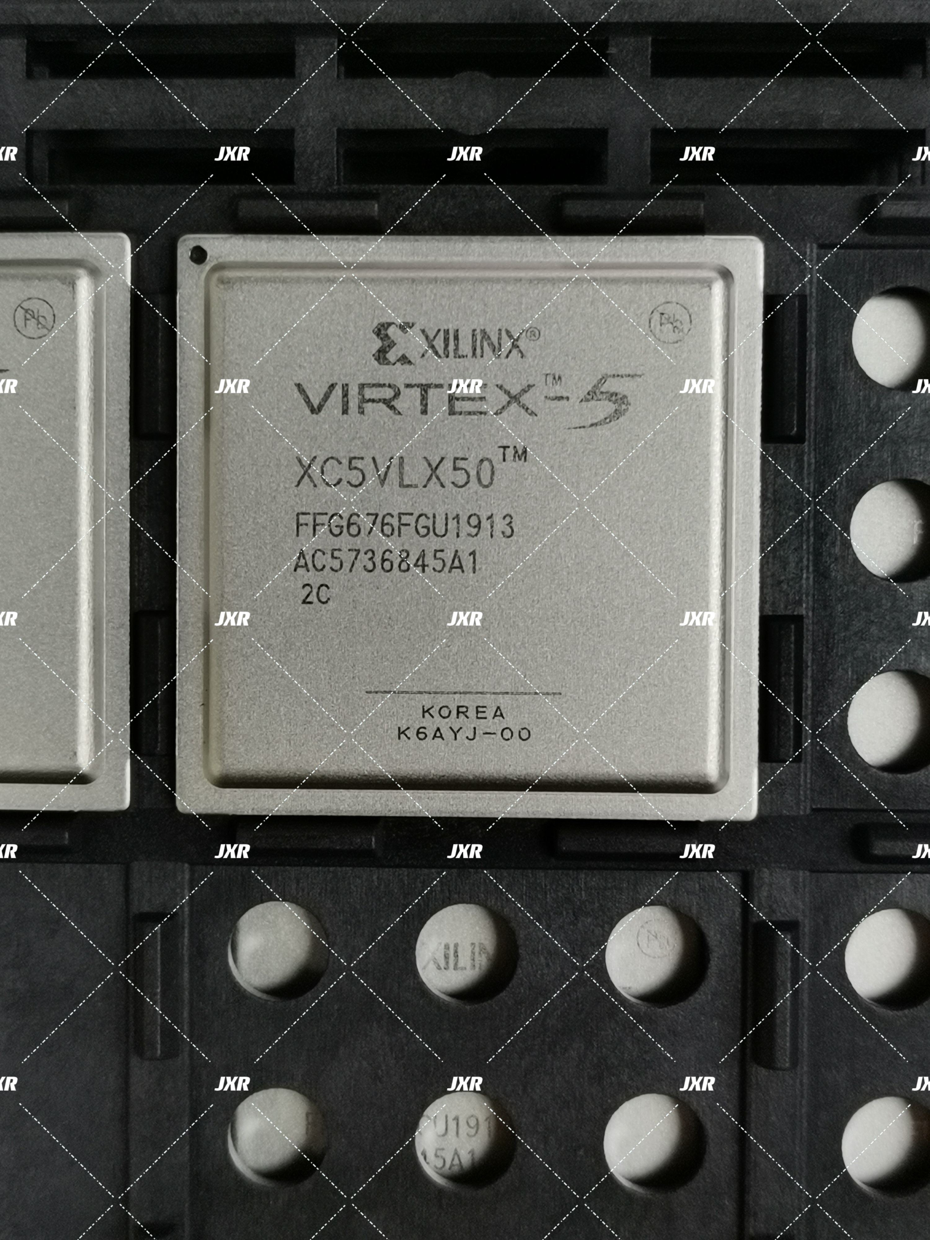 XC5VLX50-2FFG676C